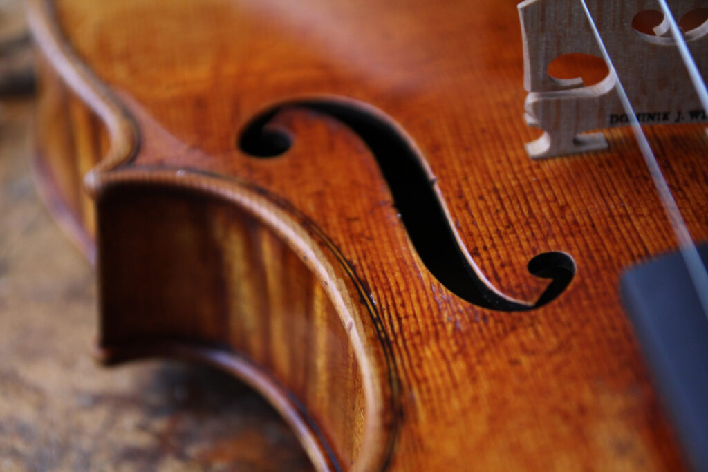 바이올린 에프홀